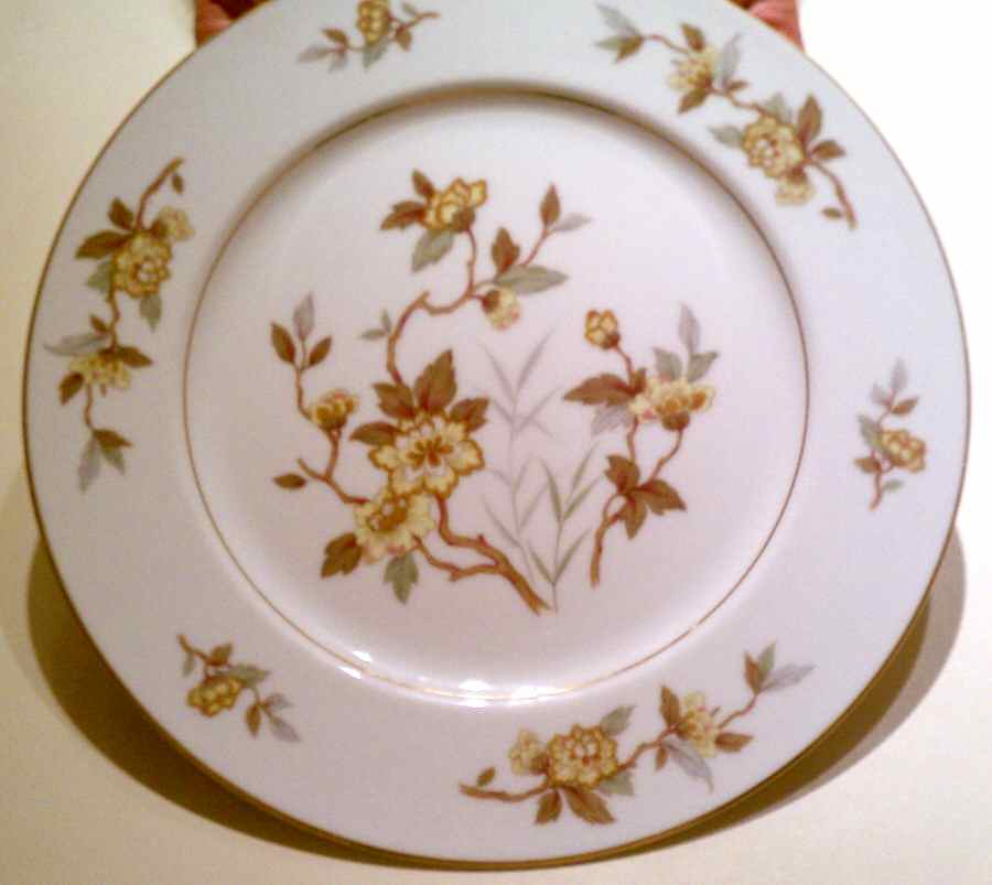 Juliet Dinner Plate by Sango-1