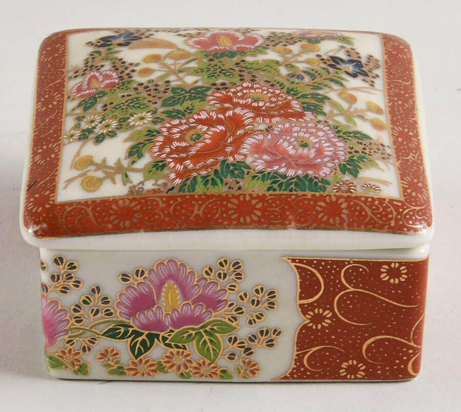 SUZ5 Trinket Box & Lid by Satsuma-1