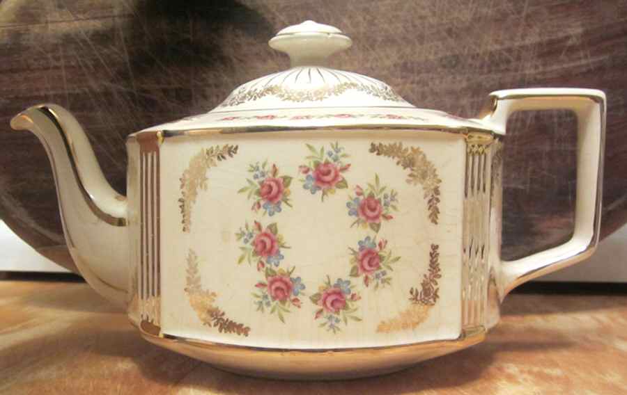 3356 Teapot & Lid by Sadler-1