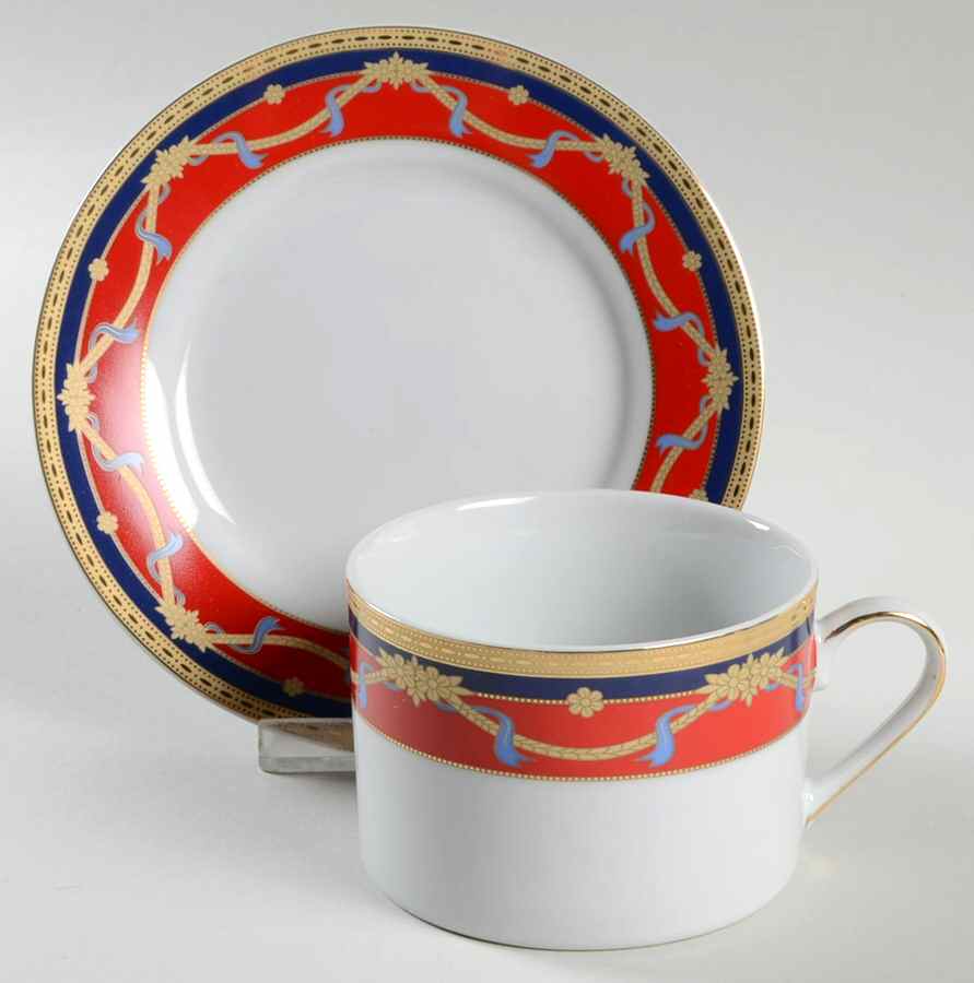 SZE5 Flat Cup & Saucer Set by Sorelle-1