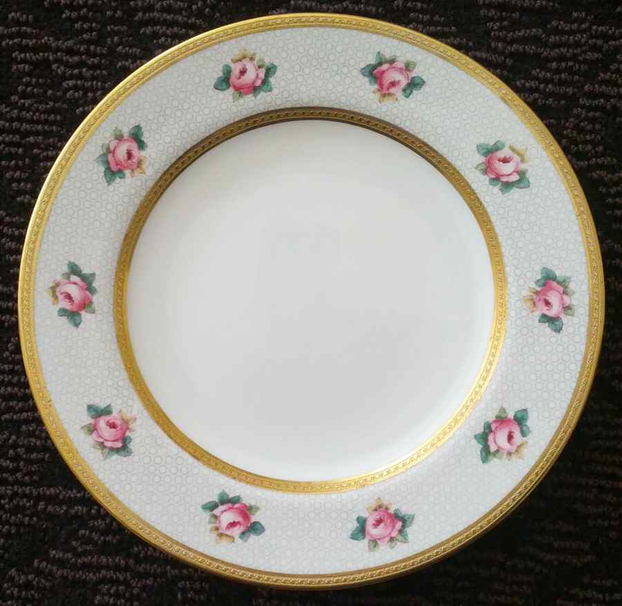 A138 Luncheon Plate by Spode-1