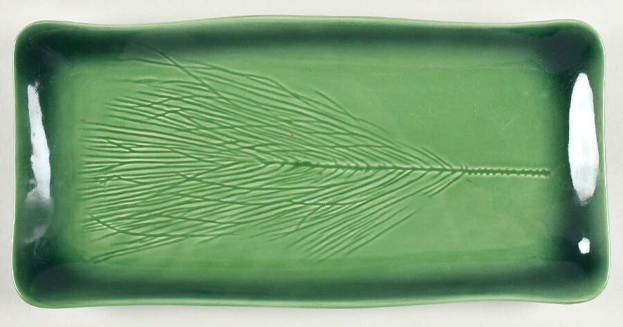 Mt Vernon Pine Sprig Large Sandwich Tray by Southern Living-1