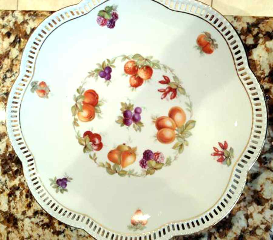 SCH697 Dinner Plate by Schumann - Bavaria-1