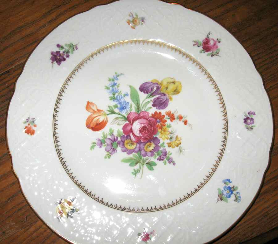 SCH698 Dinner Plate by Schumann - Bavaria-1