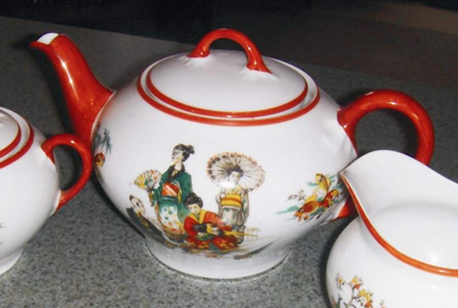 02738 Teapot & Lid by Scherzer-1