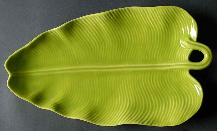 S5L6 14" Bread Tray by Secla-1