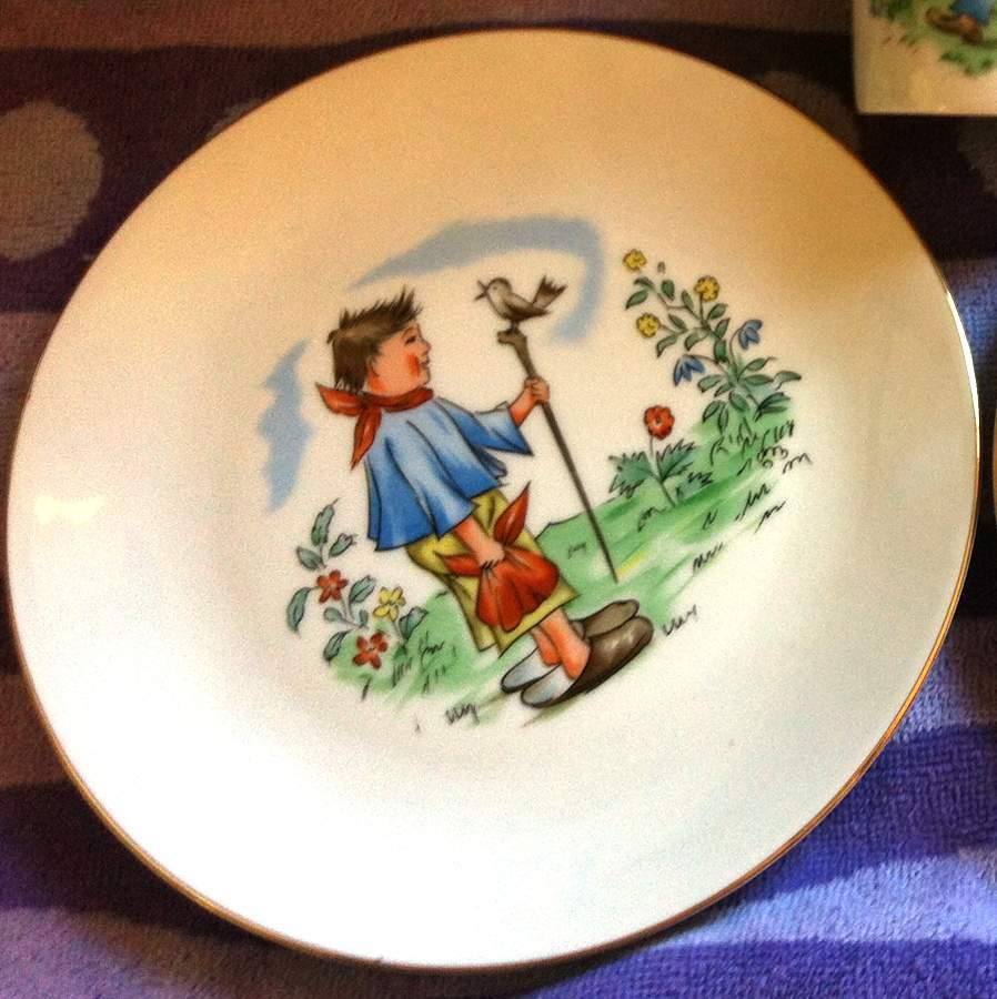 SCG128 Child's Plate by Schirnding-1