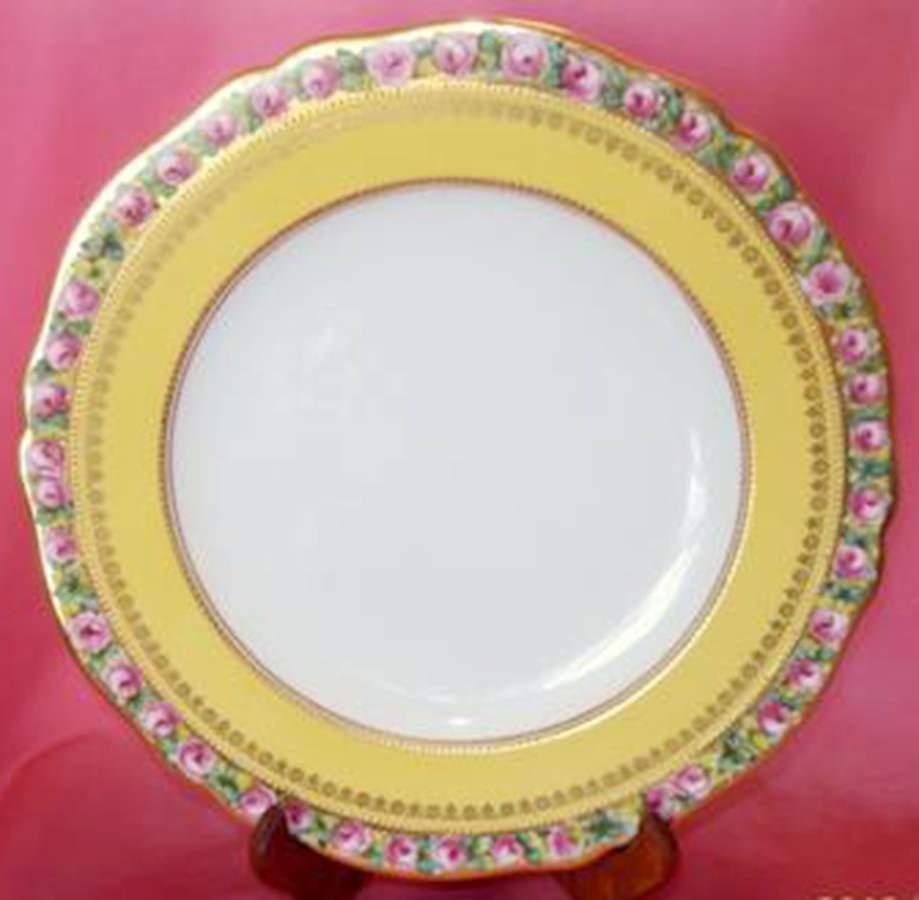 R2841 Dinner Plate by Spode-1