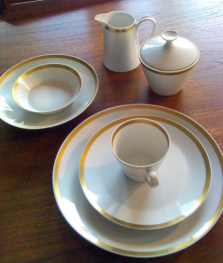 182 Dinner Plate by Schonwald-1