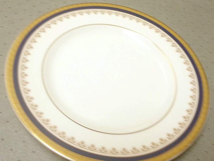 Fiona Gold Dinner Plate by Shinepukur Ceramics-1