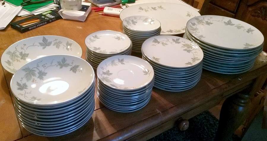 Cecilia Dinner Plate by Sango-1