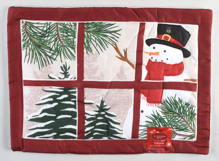 Yuletide Cloth Placemat by St Nicholas Square-1