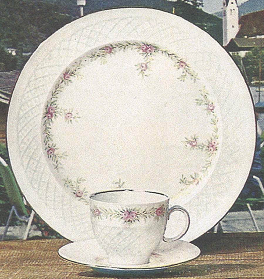 Maia Dinner Plate by Seltmann-1