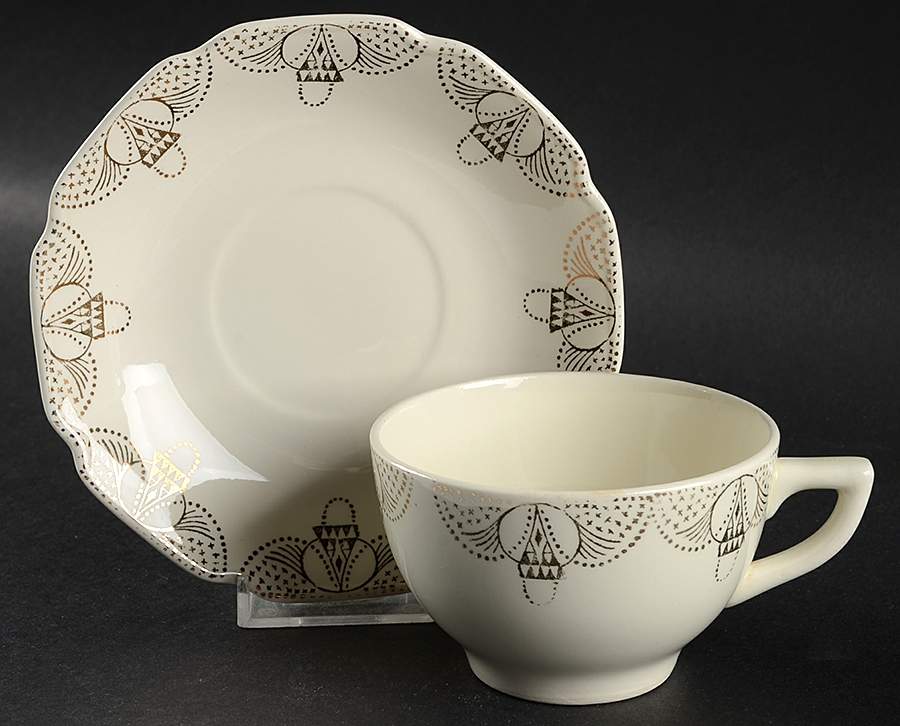 STT431 Flat Cup & Saucer Set by Stetson-1