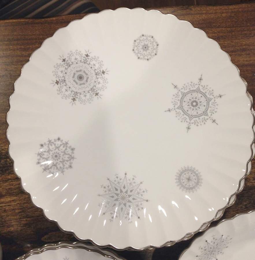 Y7557 Dinner Plate by Spode-1