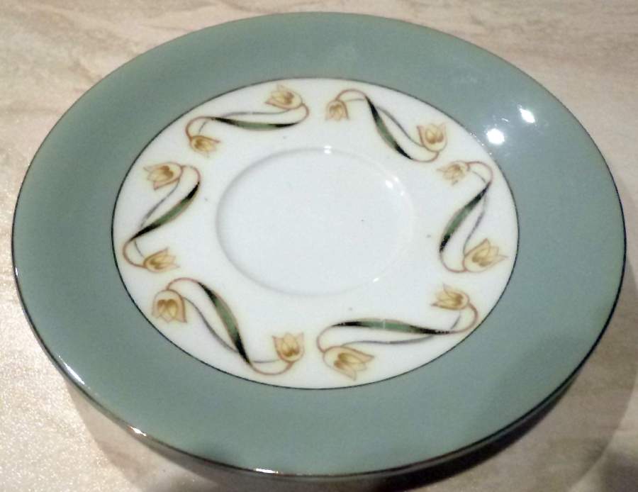 81813 Saucer by Sone-1