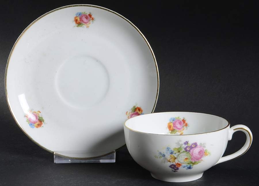 SCD146 Flat Cup & Saucer Set by Schonwald-1