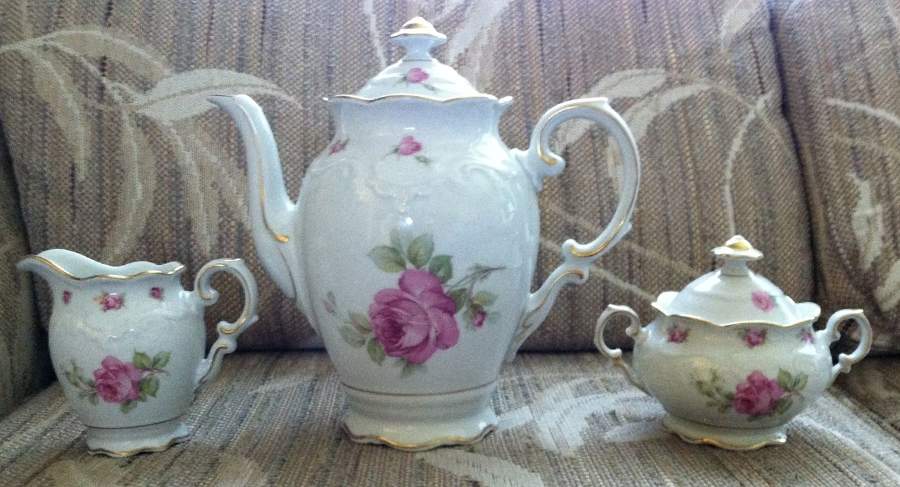 Meissen Rose Coffee Pot & Lid by Schumann - Bavaria-1