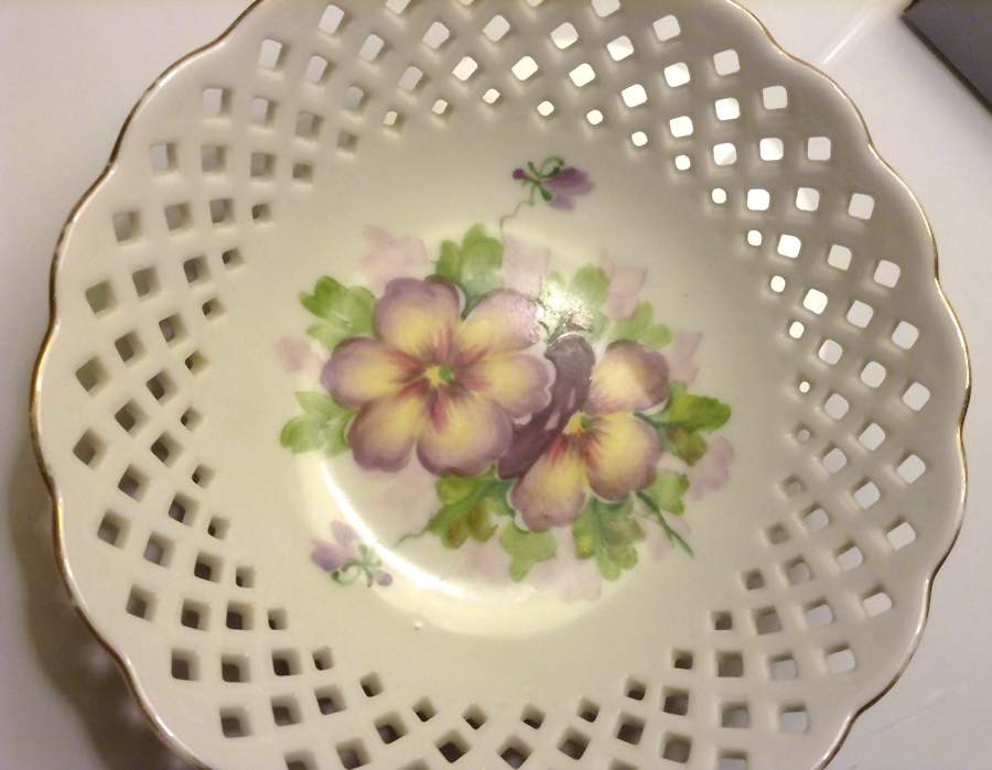 SAJ27 Salad Plate by Saji-1