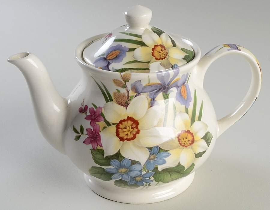 SA76 Teapot & Lid by Sadler-1