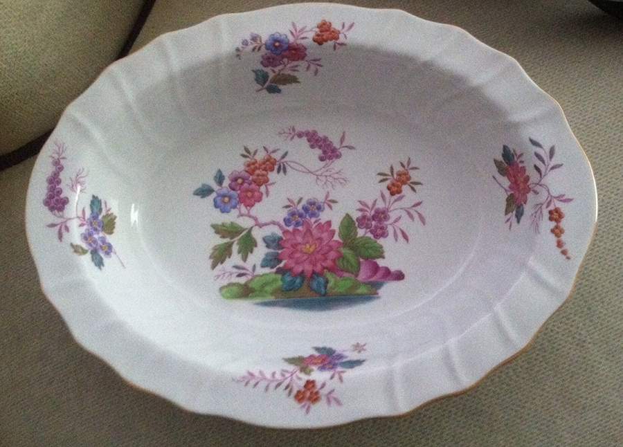 Y6106 10" Oval Vegetable Bowl by Spode-1