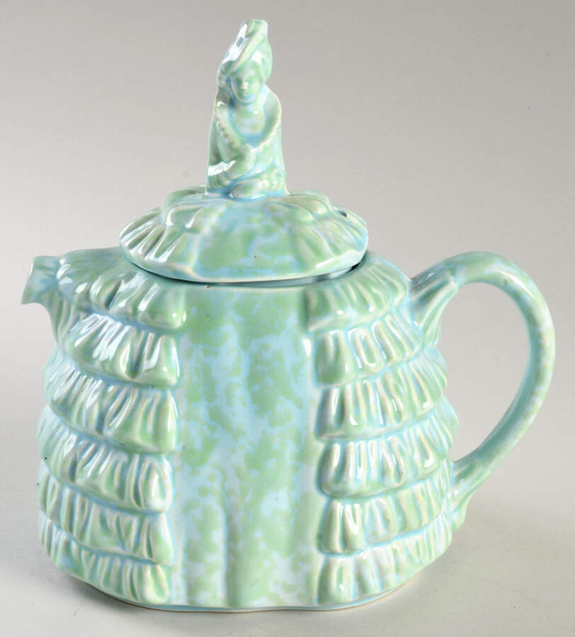 Ye Daintee Ladyee Teapot & Lid by Sadler-1