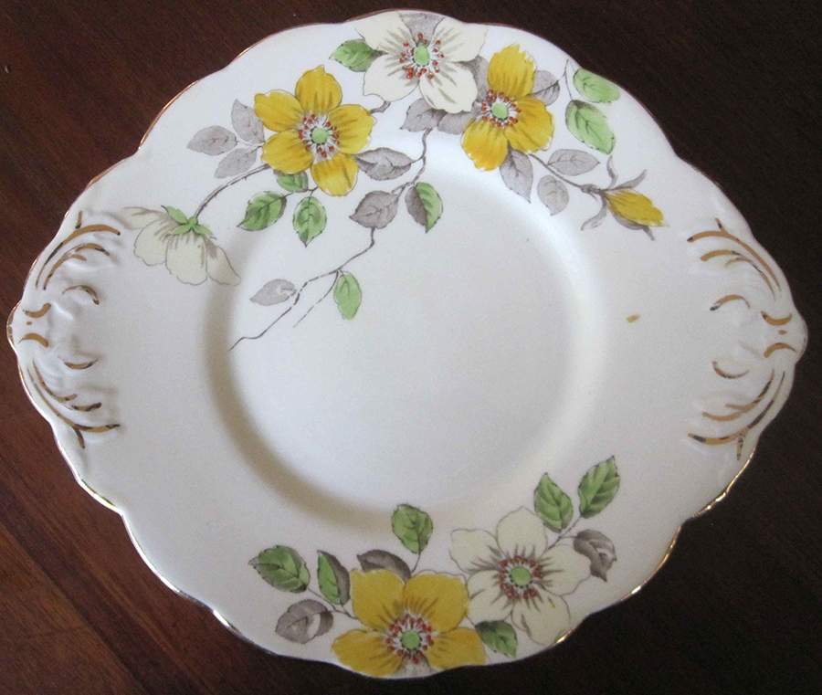 Wild Rose (Yellow & White) Handled Cake Plate by Salisbury-1