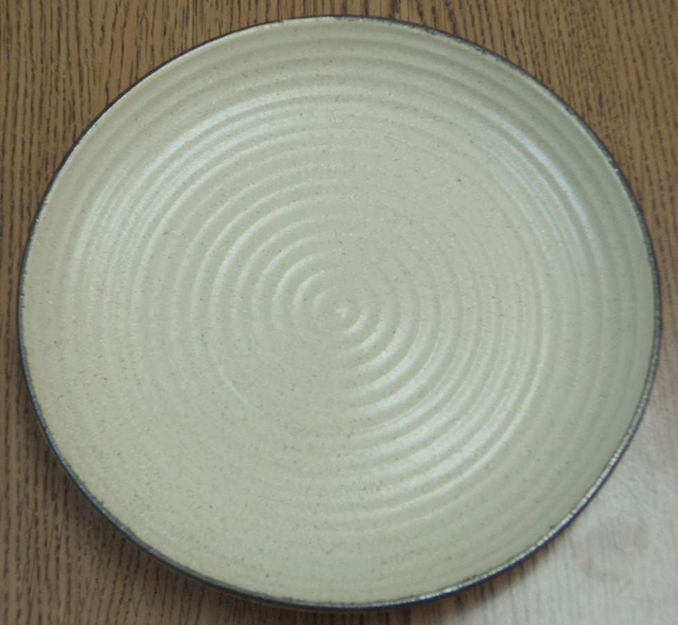 Zoom Cream Salad Plate by Sango-1
