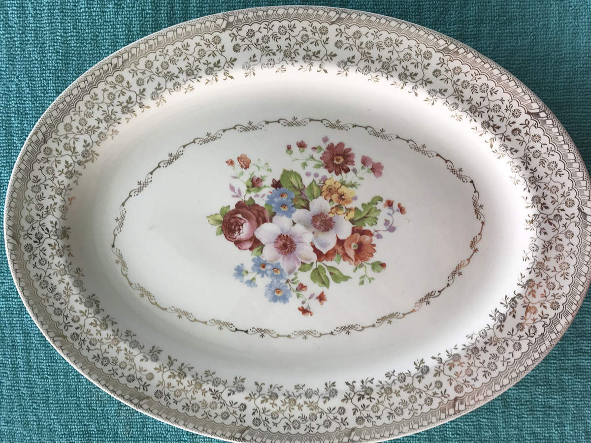 STT437 13" Oval Serving Platter by Stetson-1