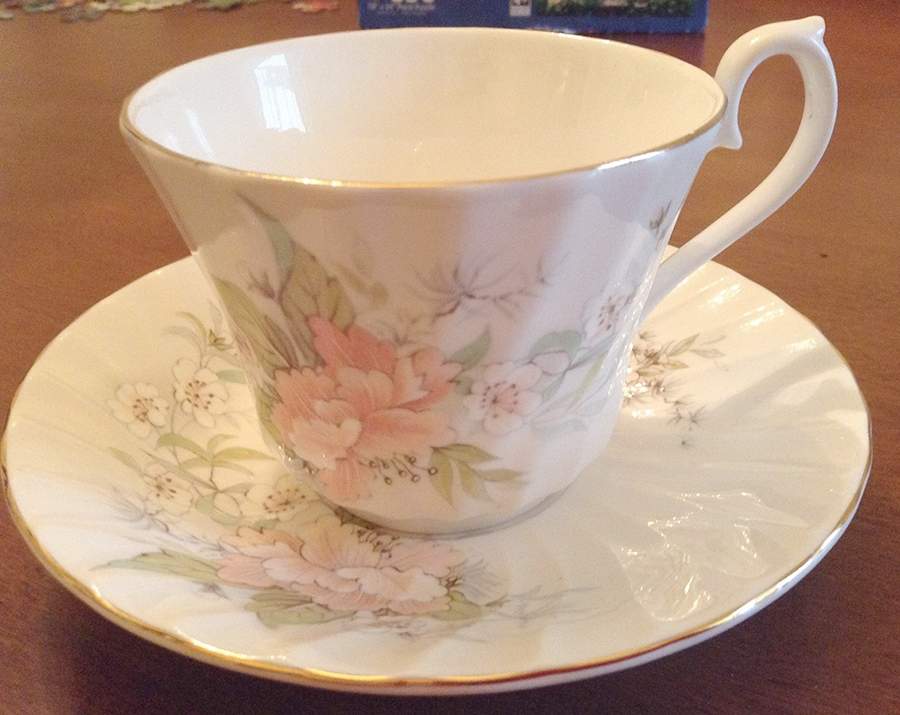 SUT77 Flat Cup & Saucer Set by Sutherland-1