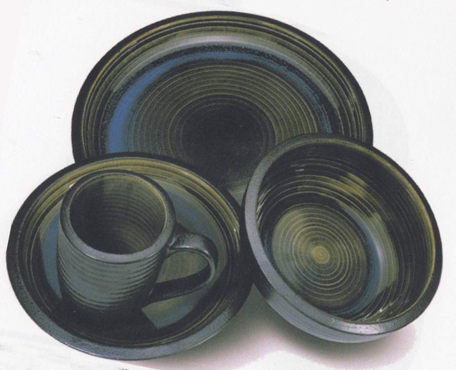 Vermont Green Dinner Plate by Sterling Home(China)-1