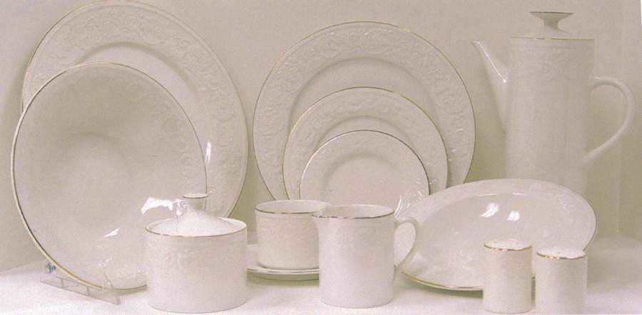 Alpine (Platinum Trim) Dinner Plate by Sterling Home(China)-1