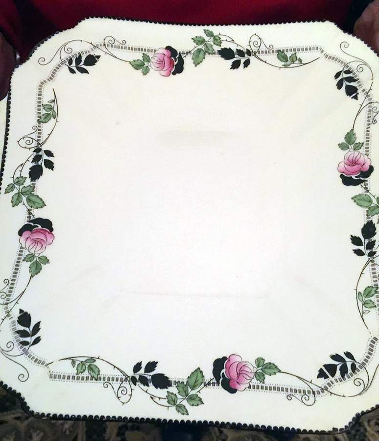 11190 Dinner Plate by Shelley-1