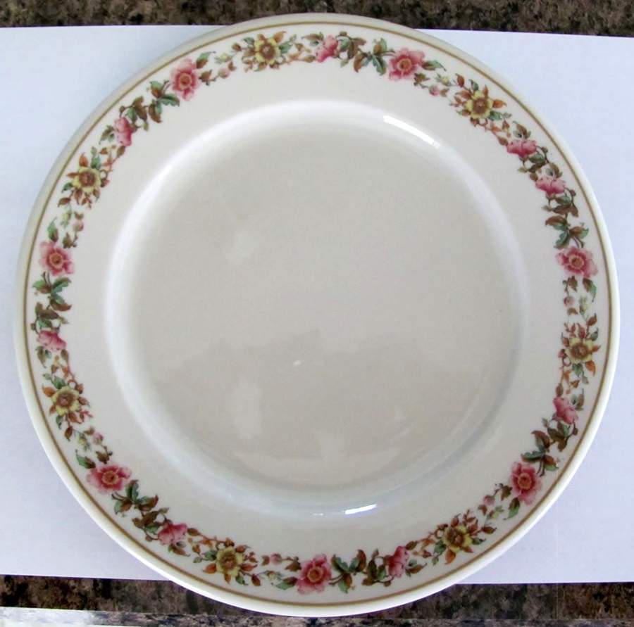 SHO392 Luncheon Plate by Shenango-1