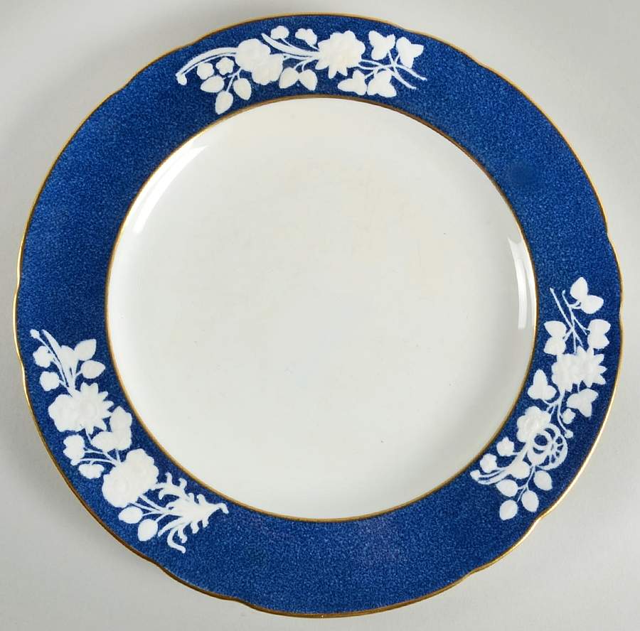 Y82J Dinner Plate by Spode-1