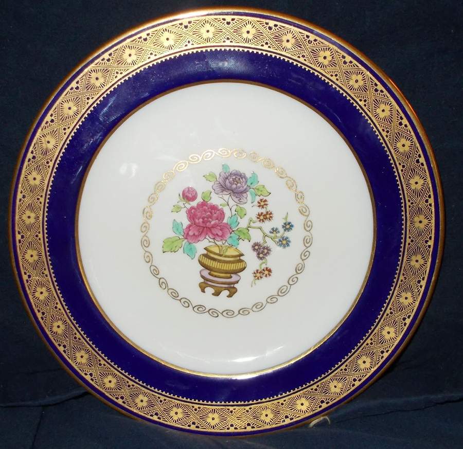 SP690 Dinner Plate by Spode-1