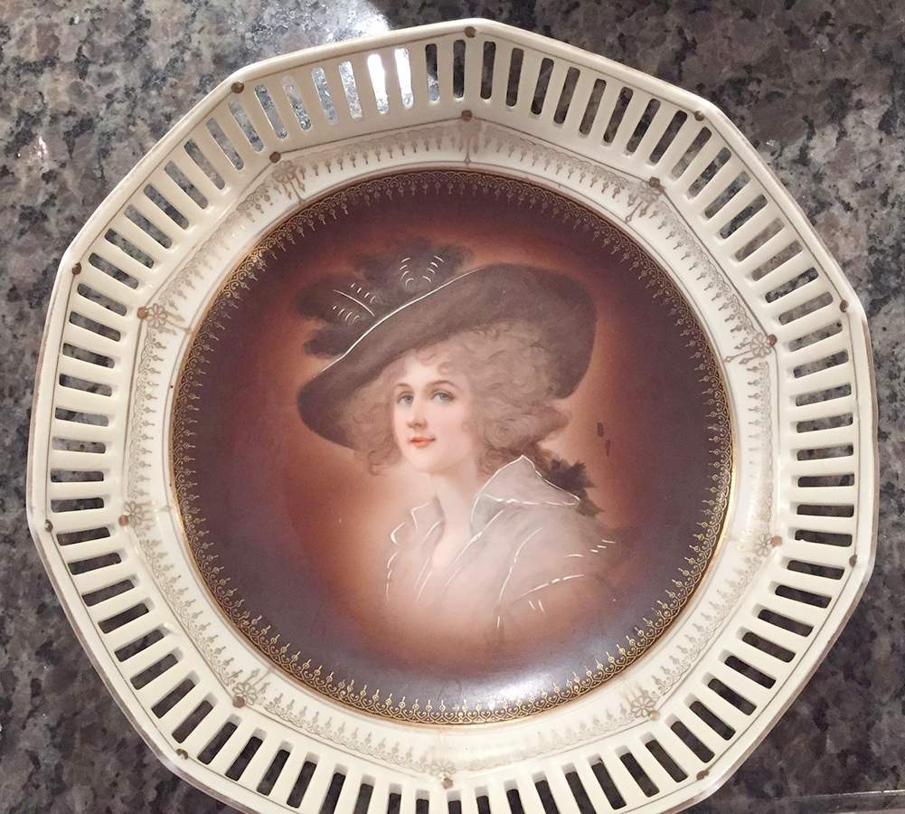 SCH753 8" Pierced Round Bowl by Schumann - Bavaria-1