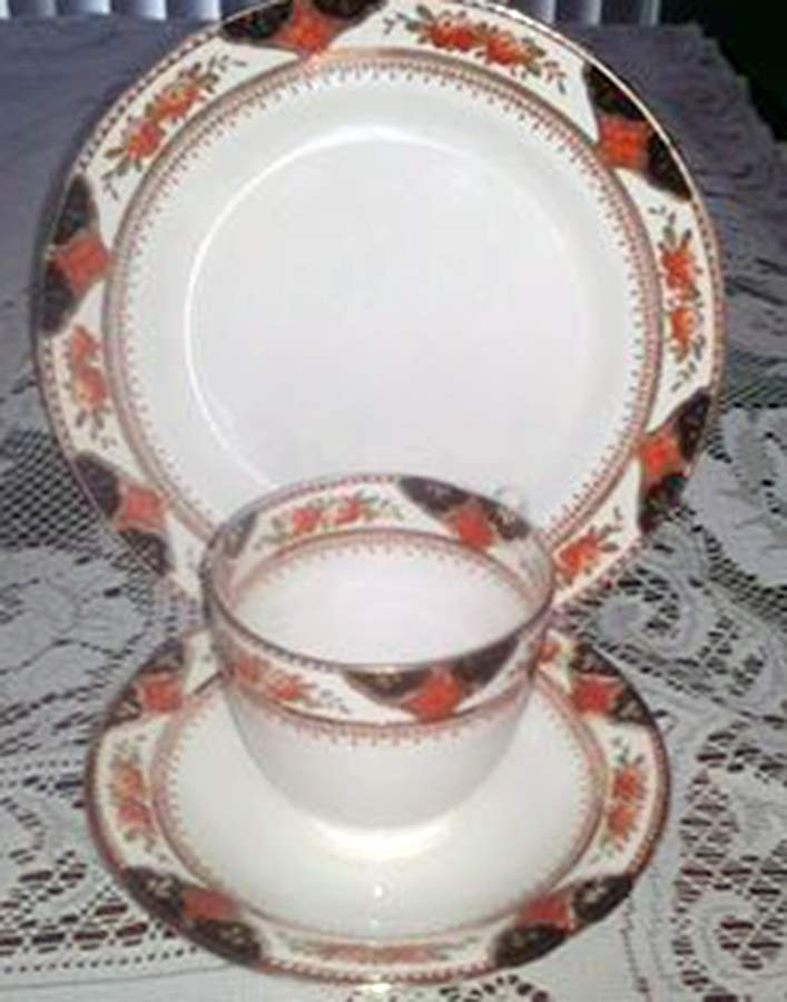 1142 Salad Plate by Sutherland-1