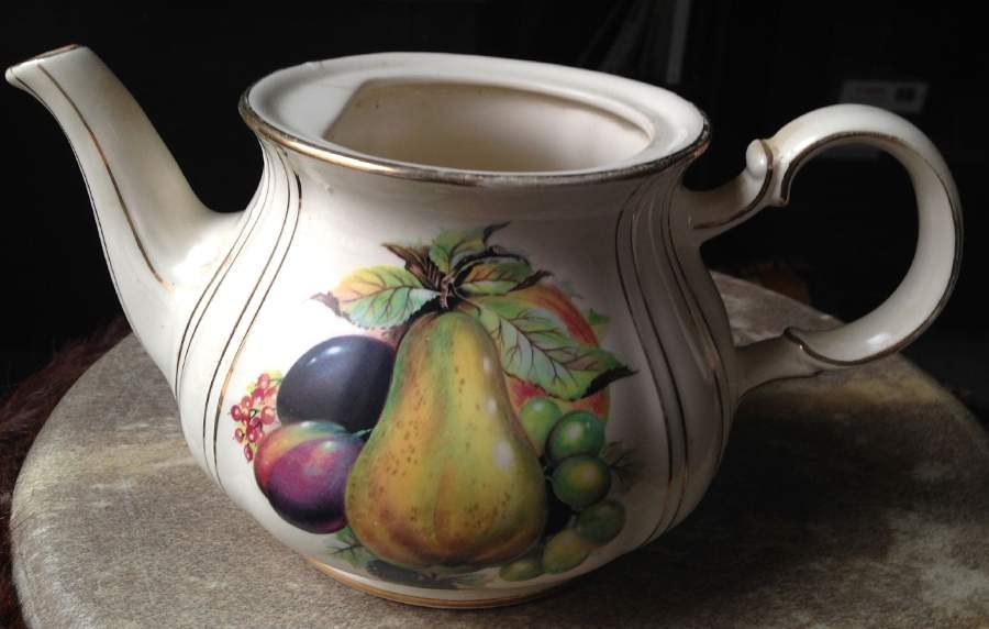 PP3749 Teapot No Lid by Sadler-1