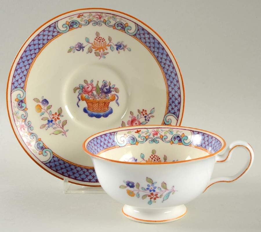 R9705 Footed Cup & Saucer Set by Spode-1