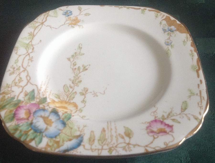 SUT79 Square Salad Plate by Sutherland-1