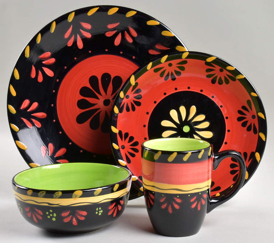 Escolta Red 32 Piece Estate Set by Simplemente Delicios-1