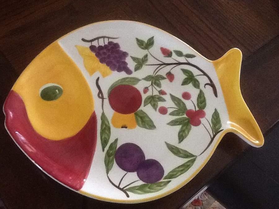 Fruit Opus Fish Dinner Plate by Studio Nova-1