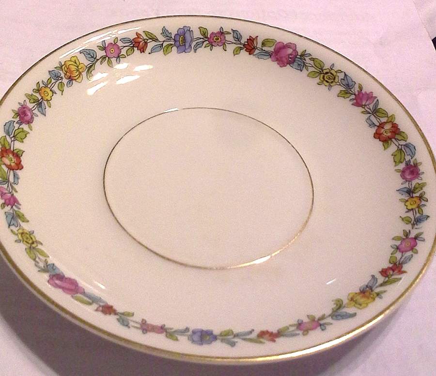 9025 Saucer by Schonwald-1
