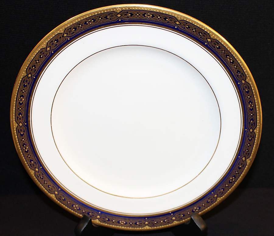 R1542 Luncheon Plate by Spode-1