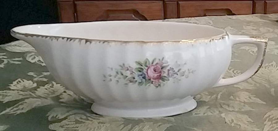 Rosalie Gravy Boat by Sebring Pottery-1