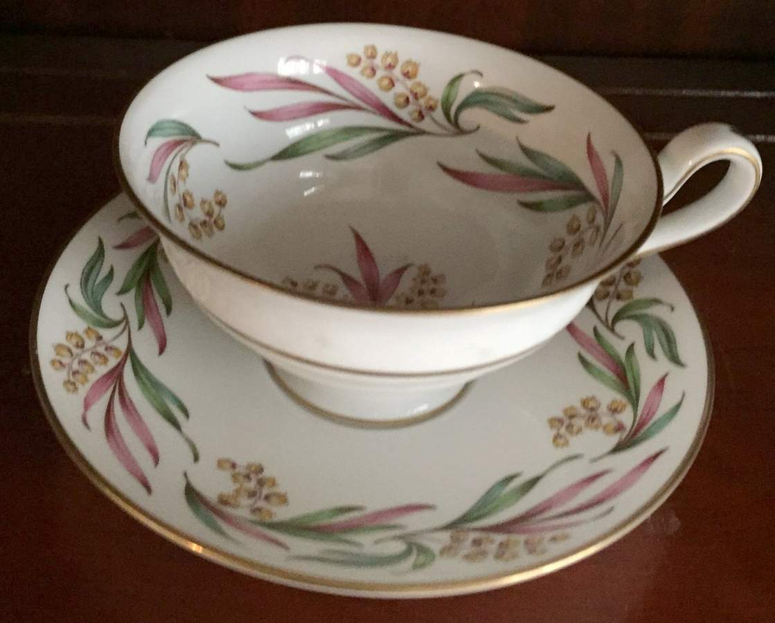 Y7166 Footed Cup & Saucer Set by Spode-1