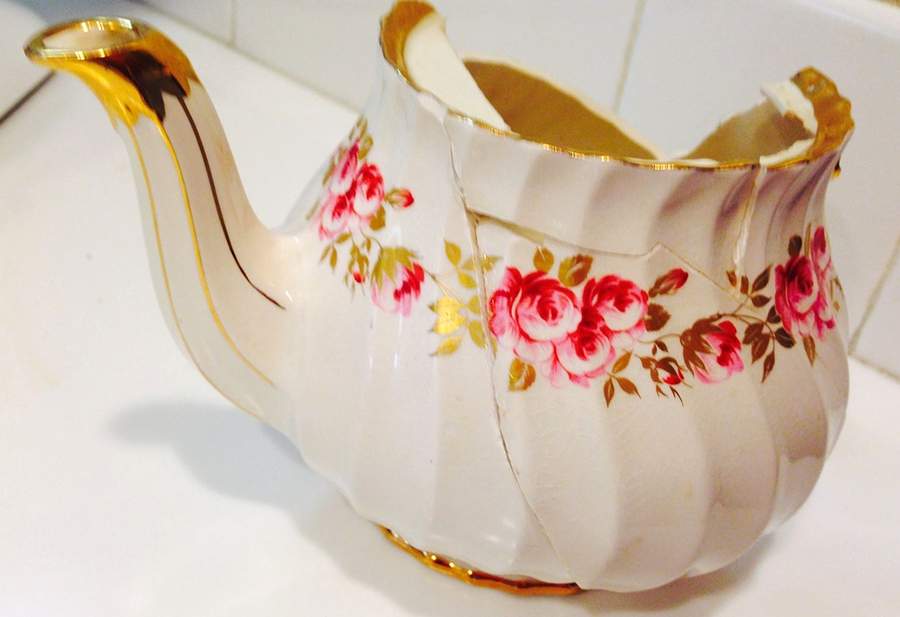 3114 (Roses) Teapot No Lid by Sadler-1