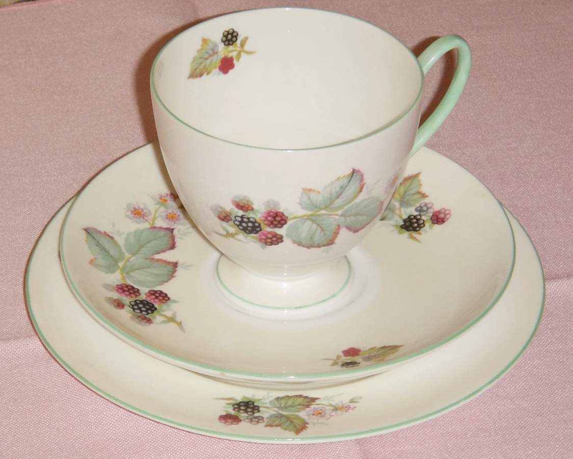 SHE86 Bread & Butter Plate by Shelley-1