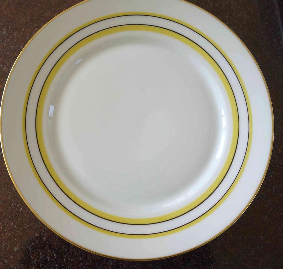 SUI8 Dinner Plate by Suisse-1